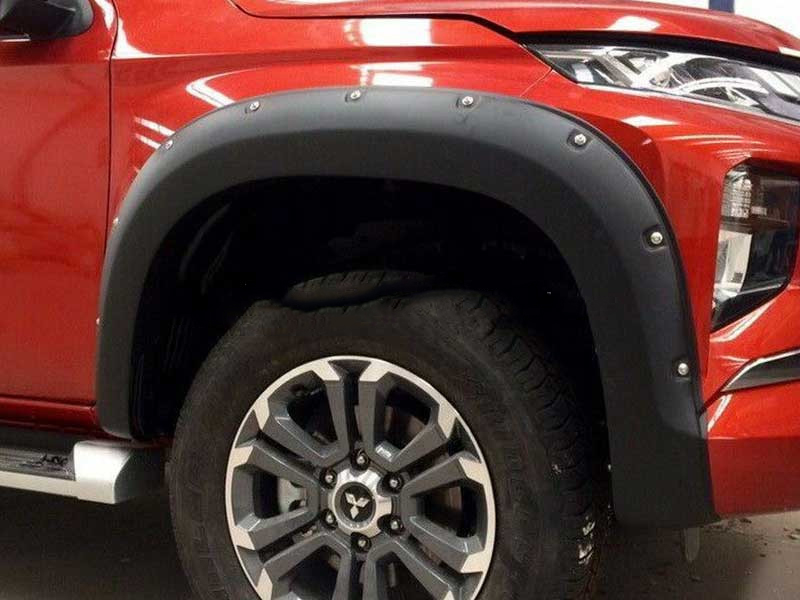 Mitsubishi L200 / Расширители колесных арок / Расширители колёсных арок Fender V3