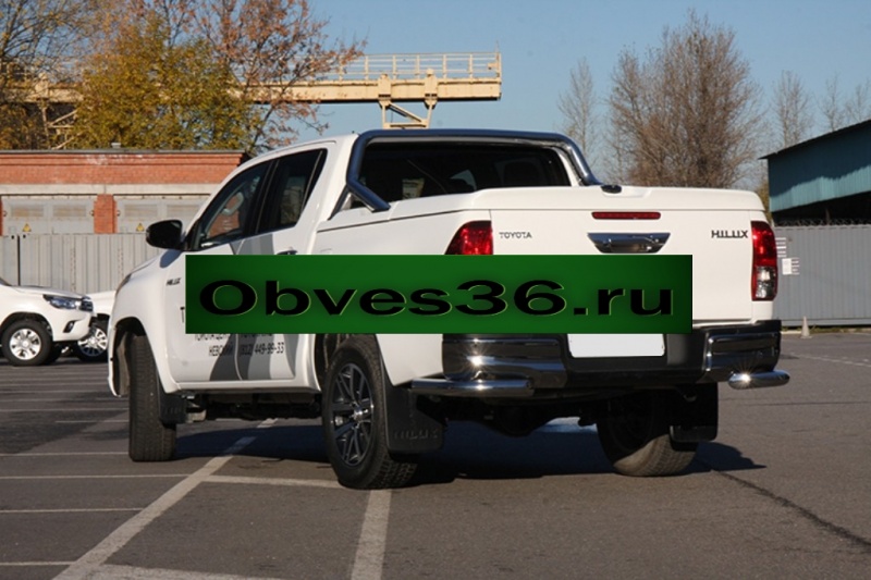 Toyota Hilux / Защита заднего бампера / Защита задняя ТСС уголки d76 от 2015 года