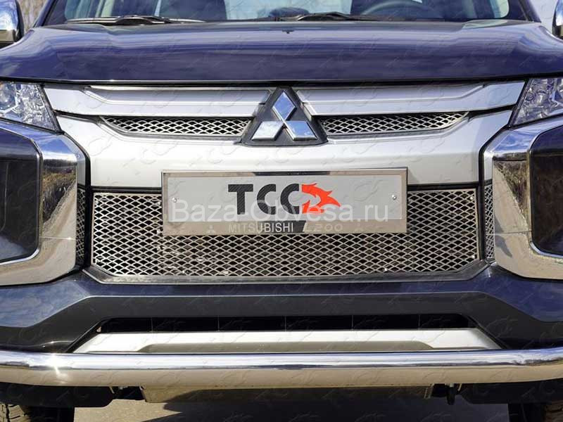 Mitsubishi L200 / Защитная решетка (сетка) радиатора / Решётка радиатора MITL20019-04 "TCC"