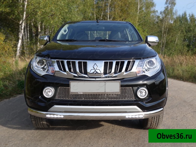 Mitsubishi L200 / Защита переднего бампера / Защита передняя нижняя (овальная с ДХО) 75 х 42 мм, полированная нержавеющая сталь