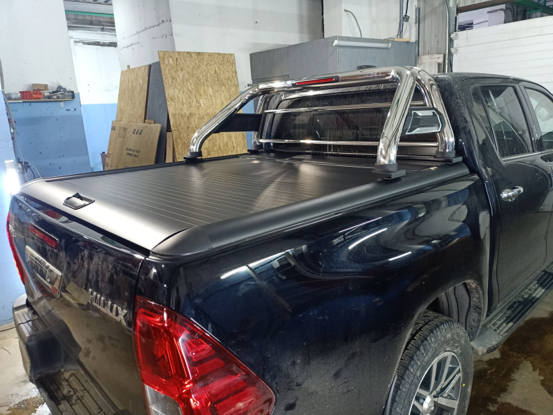 Toyota Hilux / Крышки кузова / Крышка кузова Roller LID-2