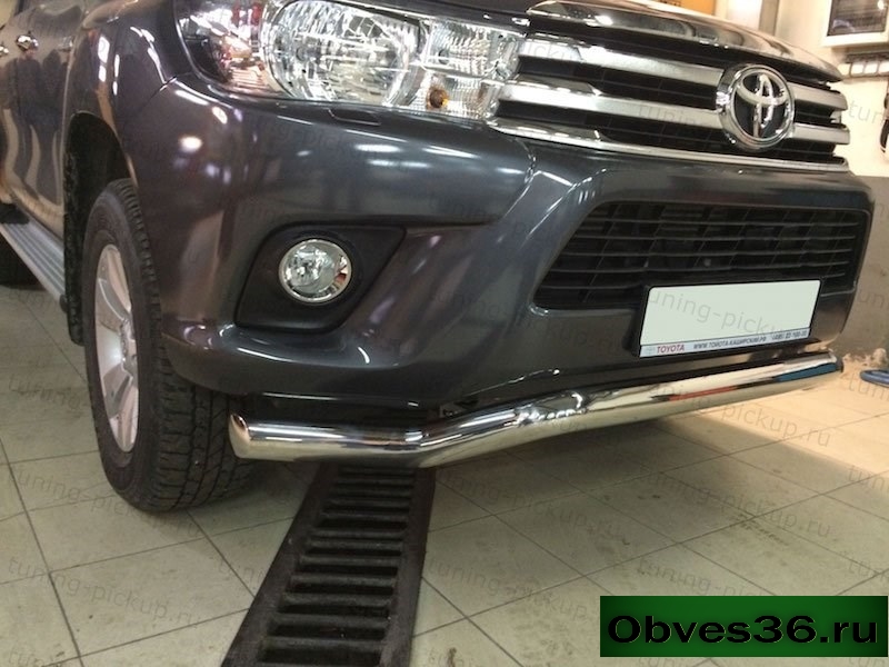 Toyota Hilux / Защита переднего бампера / Защита переднего бампера ТСС волна