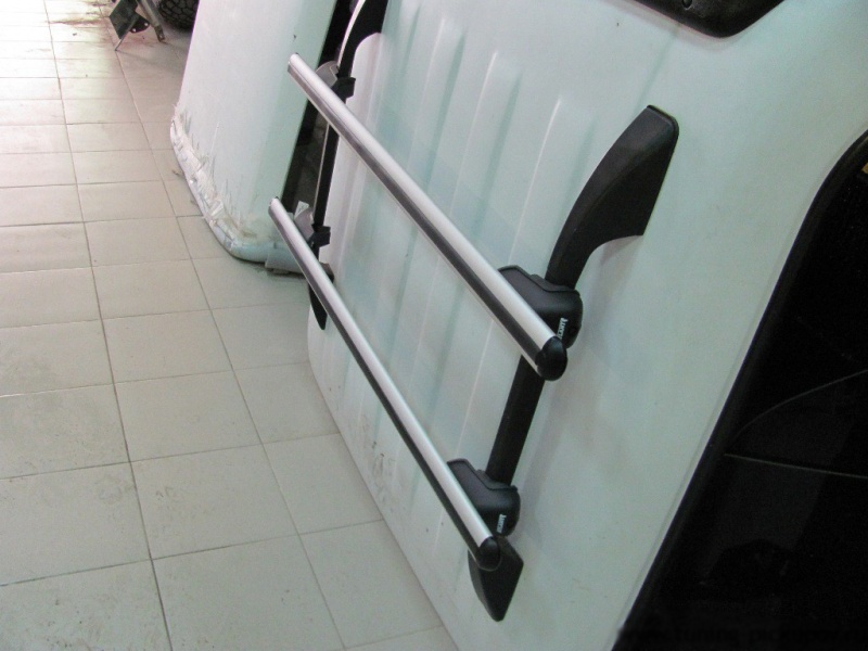 Mitsubishi L200 / Багажники и рейлинги / Аэродинамические рейлинги Mitsubishi L200 / Багажники и рейлинги / Аэродинамические рейлинги