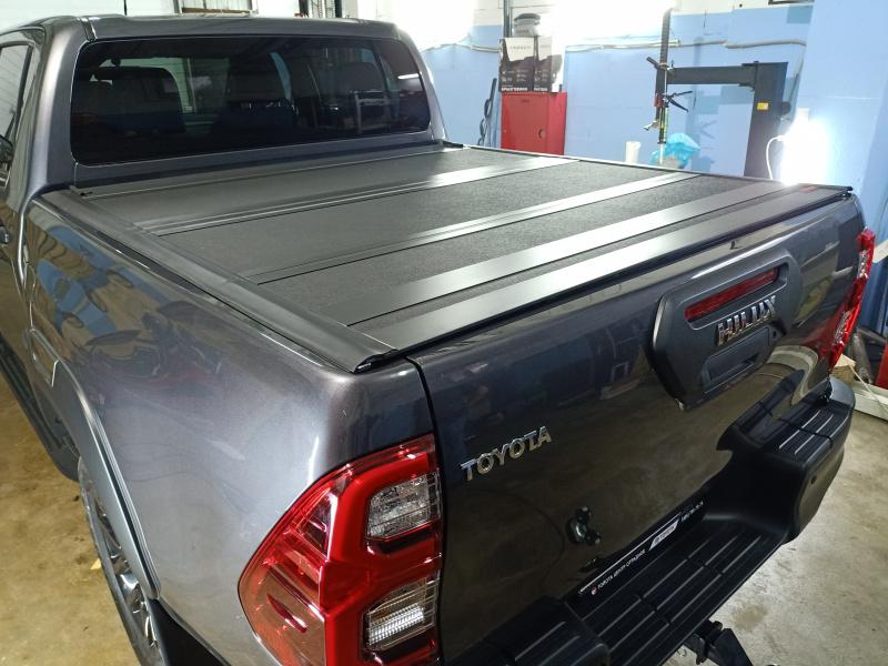 Toyota Hilux / Крышки кузова / Крышка кузова 1733153 Toyota Hilux / Крышки кузова / Крышка кузова 1733153