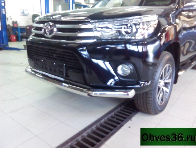 Toyota Hilux / Защита переднего бампера / Защита переднего бампера TopUp