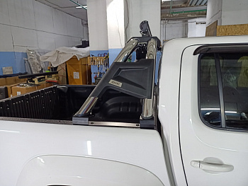 Volkswagen Amarok / Защитные дуги в кузов / Защитная дуга в кузов QA4X4