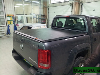 Toyota Hilux / Крышки кузова / Трехсекционный тент Kramco